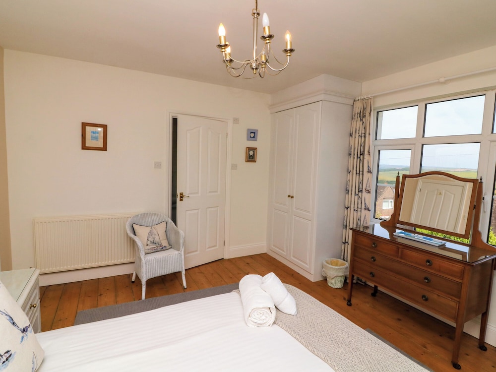 Marine Cottage
