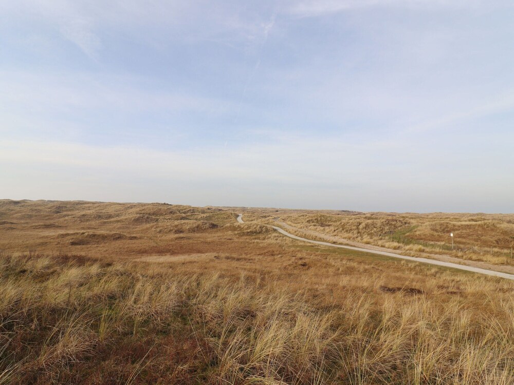Fine Dune Chalet in Hollum