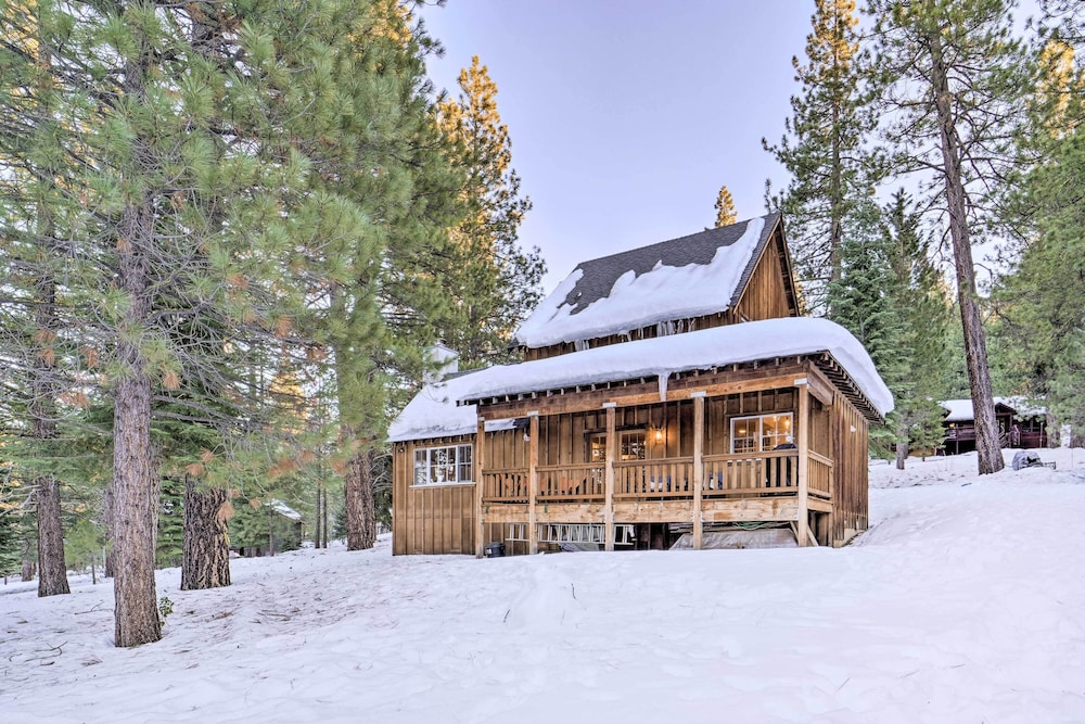 Furnished Deck: Cabin on Northstar Shuttle Route! view 4