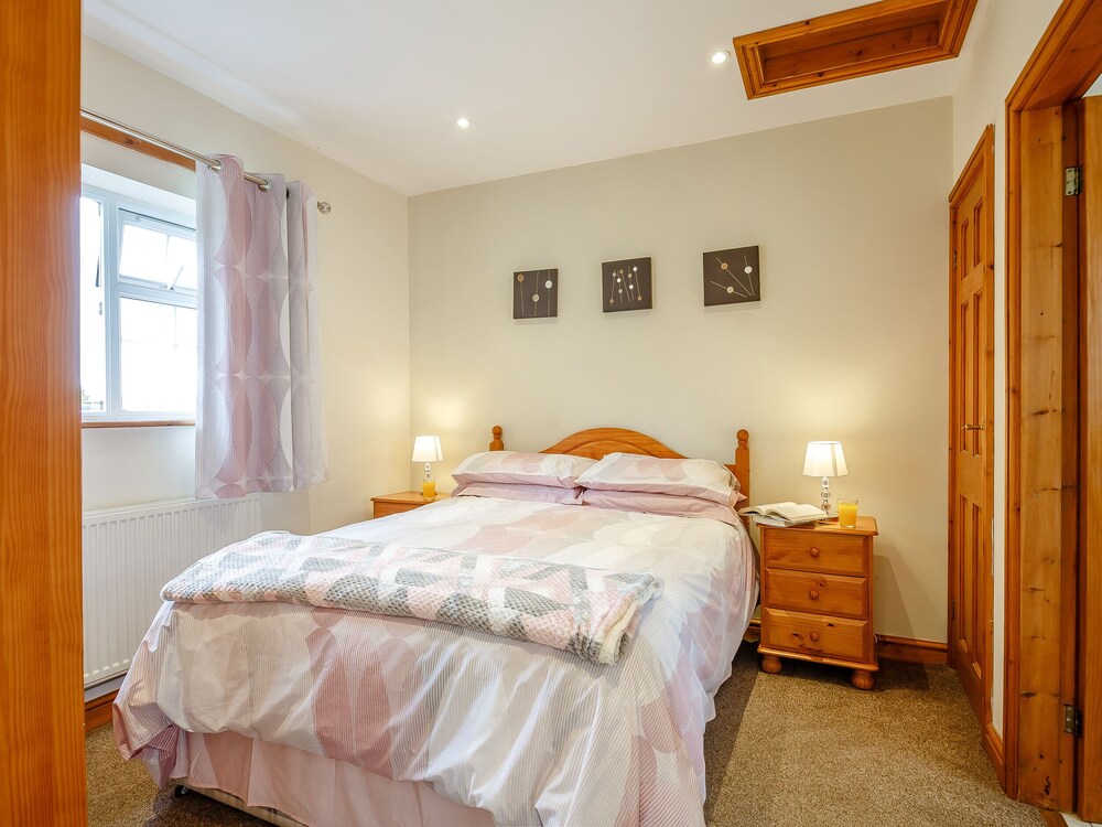2 Black Horse Cottages view 5