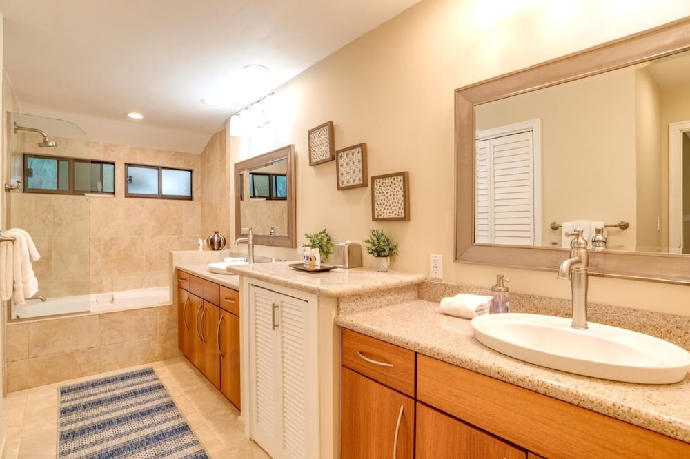 Kapalua Ridge Villas by KBM