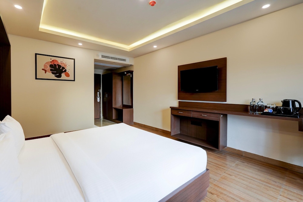 Premium Stays Near Phoenix Mall