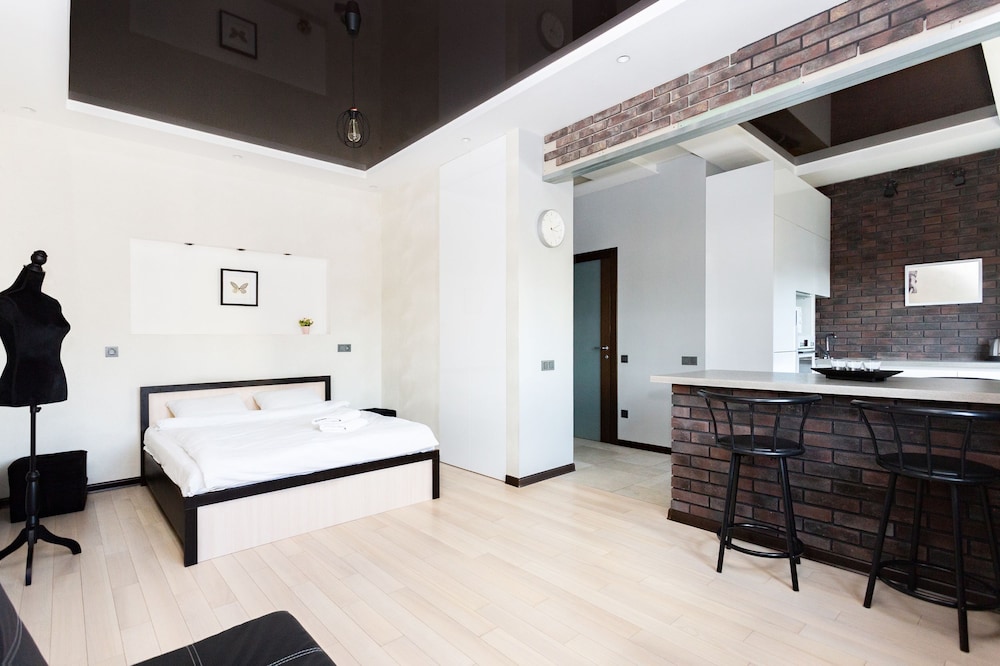 Stylish apartments near TSUM