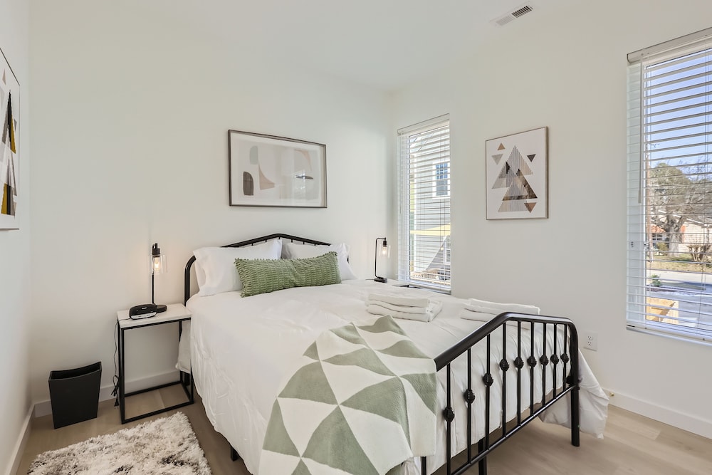 New Modern Durham 2 Br Retreat + Rooftop Deck view 3