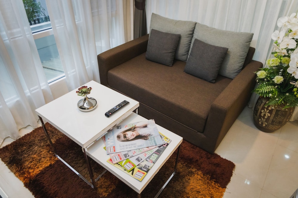 Beverly 33 Suites by PROMPT HOLIDAY HOME