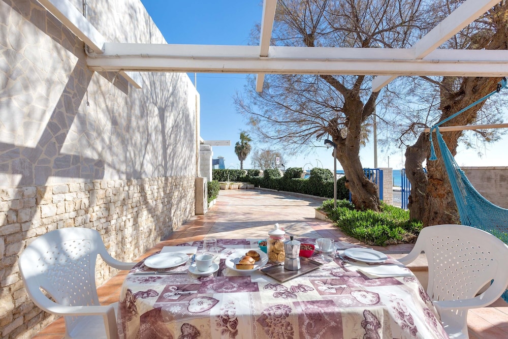 3178 Residence La Scogliera - Monolocale by Barbarhouse view 3