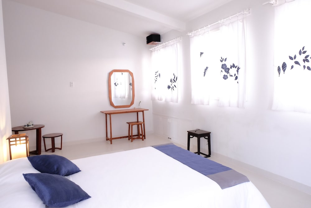 Lu Tan Residence