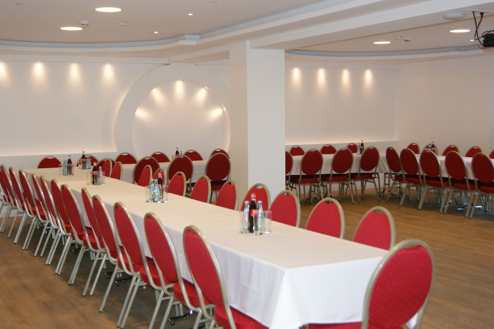 Muenster Vacations - Hotel am Rathaus - Property Image 1