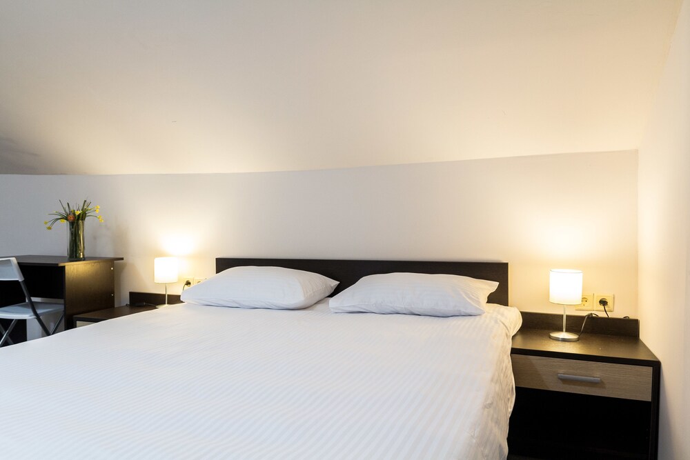 Makarov Hostel