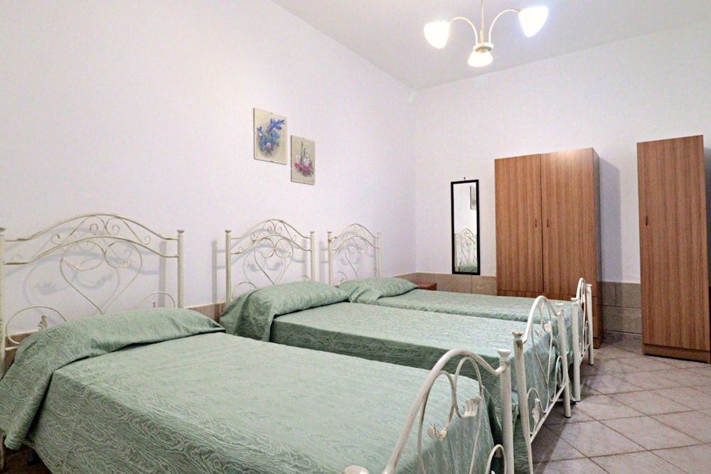 Villa Velisia - Con Ampia Piscina E Campo Da Gioco Privato