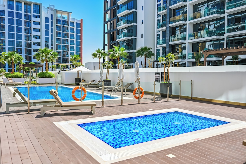 Luxury Studio in Azizi Riviera