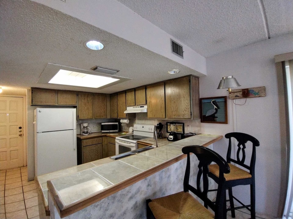 Surfside I 206 Minium 2 Bedroom Condo by RedAwning view 2