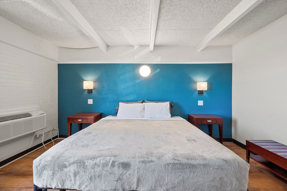 Southern Springs Extended Stay