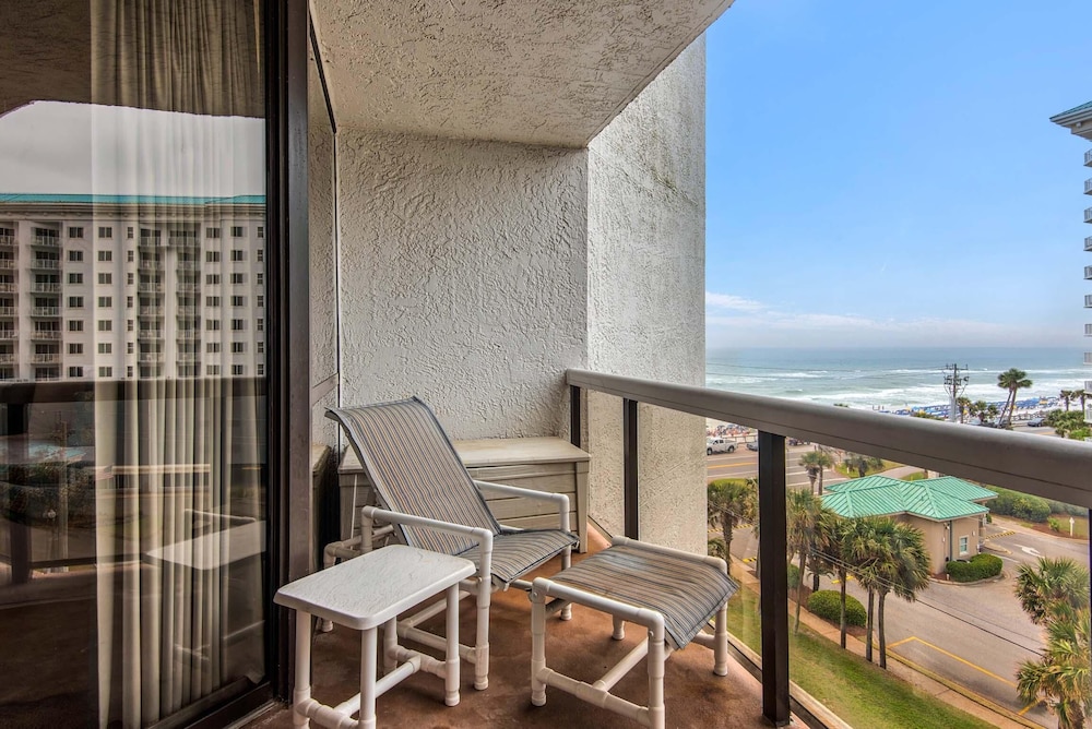 Surfside Resort #404