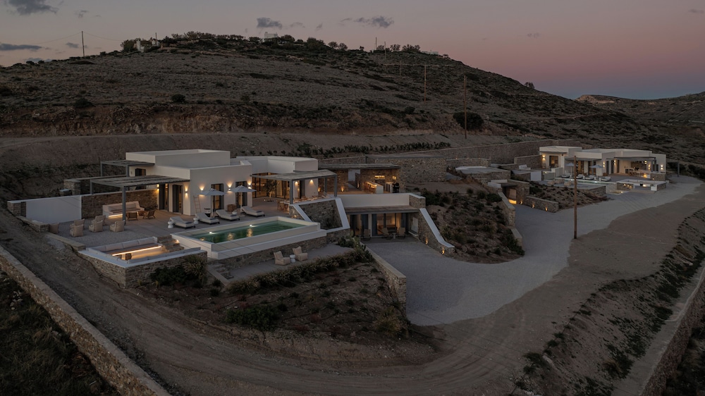 AVERA VILLAS