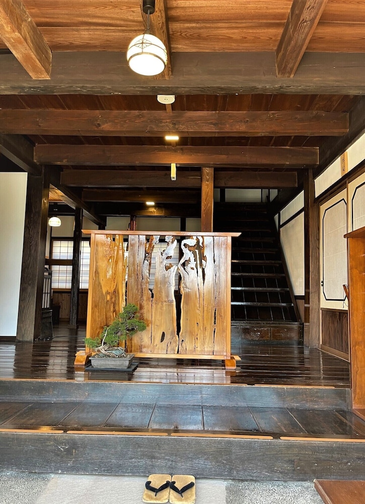 Yadoya Shiroganeya view 3