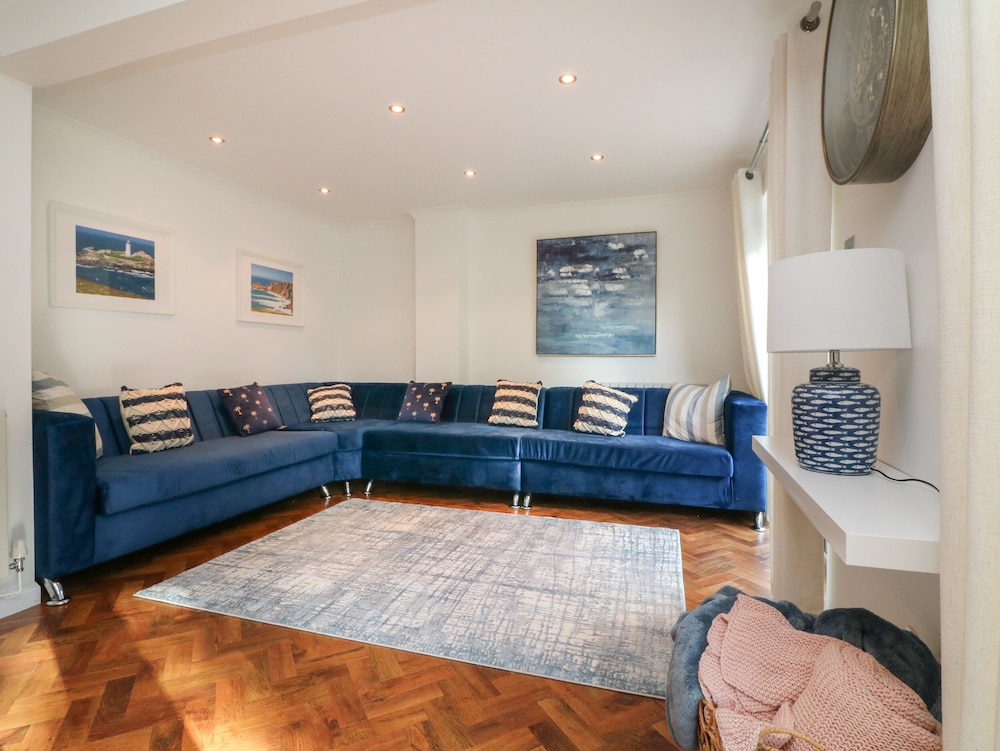 4 Woodland Park