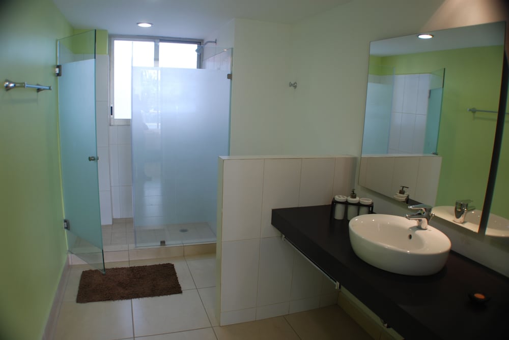 Ramada by Wyndham Acapulco Hotel  Suites - Property Image 17