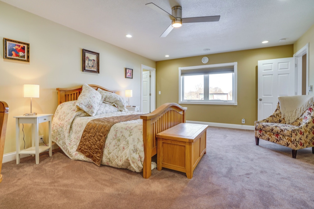 10-acre Plot: Peaceful Getaway in Webster!