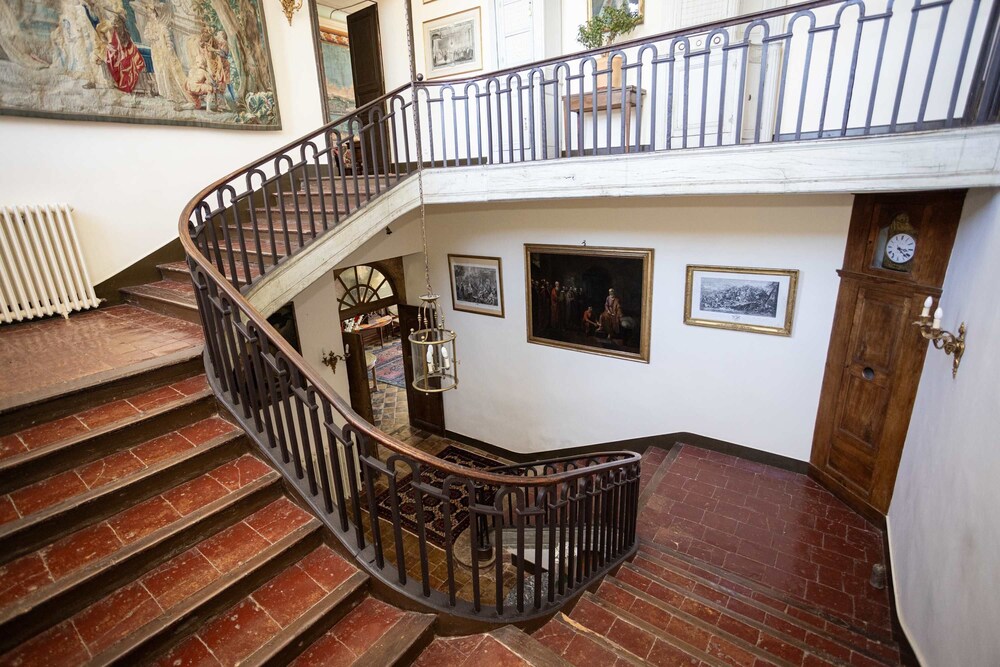 18th Century Ch Teau With Stunning Pool Gardens