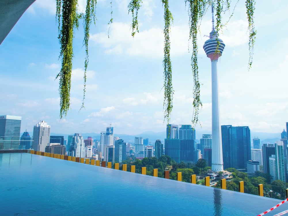Ceylonz Suites KLCC by Mana-Mana