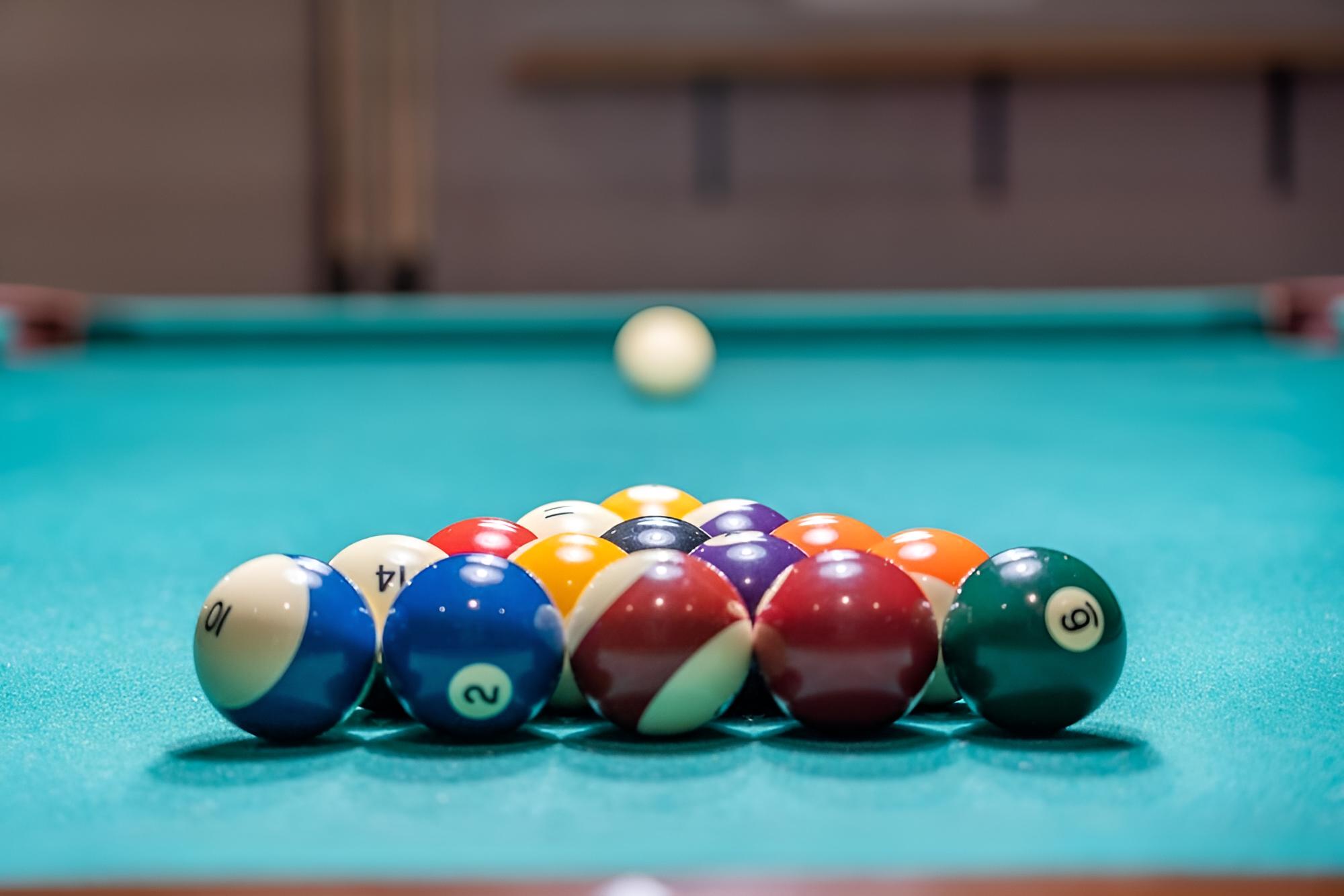 The Sleeping Moose Hot Tub Pool Table