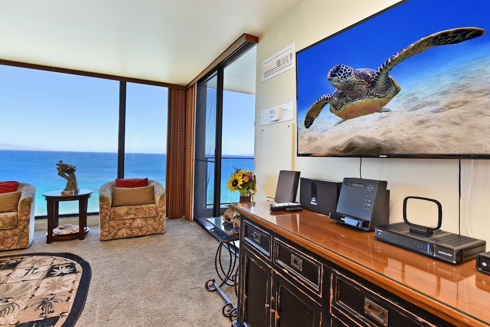 Mahana Resort #1104 1 Bedroom Condo by RedAwning