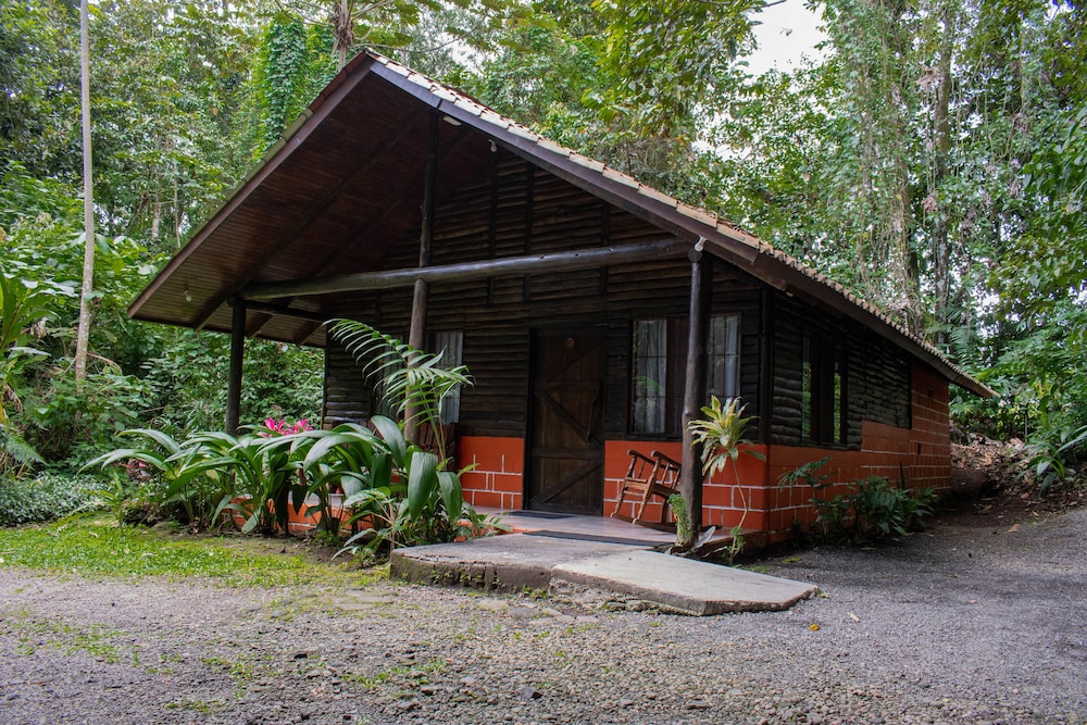 Arenal Oasis