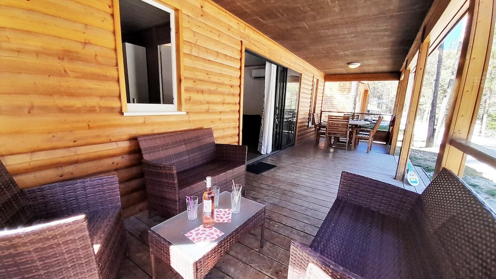 Camping La Pinatelle view 3
