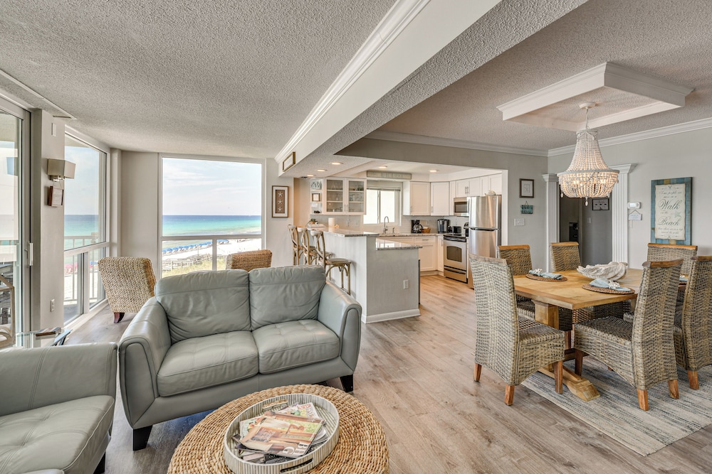 Steps to Beach: Oceanfront w/ Panoramic Gulf Views