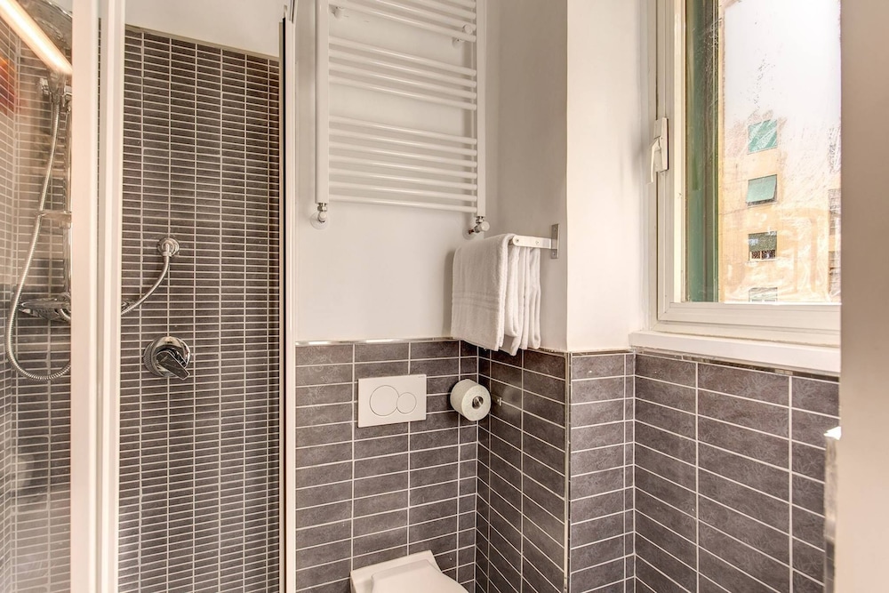 Ml Apartment - Caracalla 2