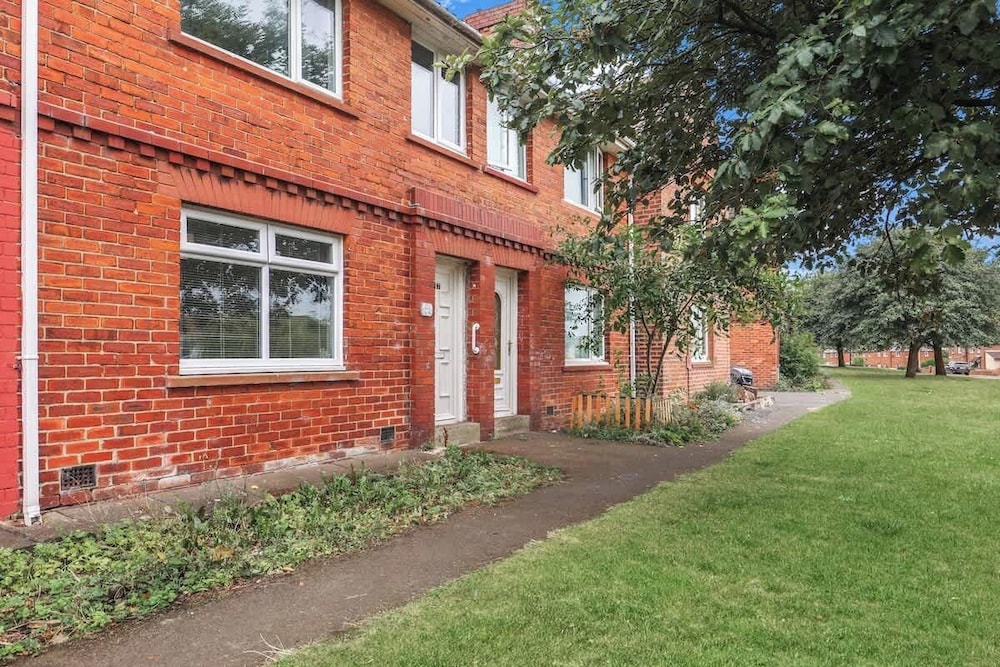 3bedroom House - Free Parking