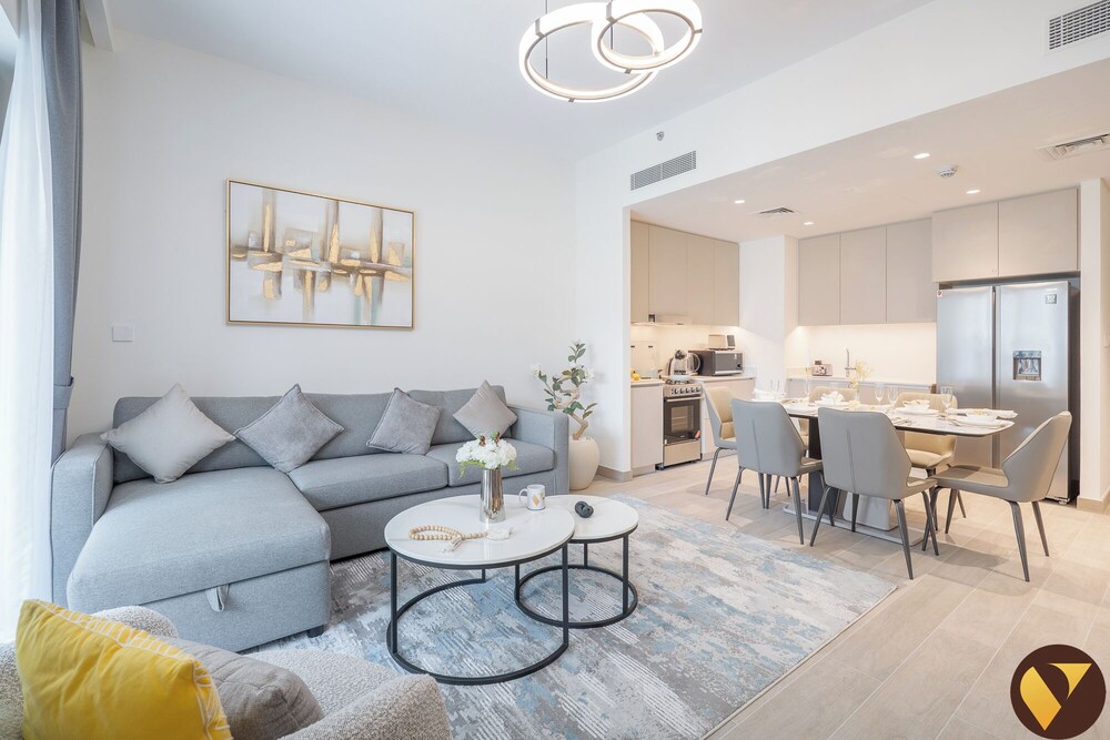 Stylish Living Rosewater Creek Beach