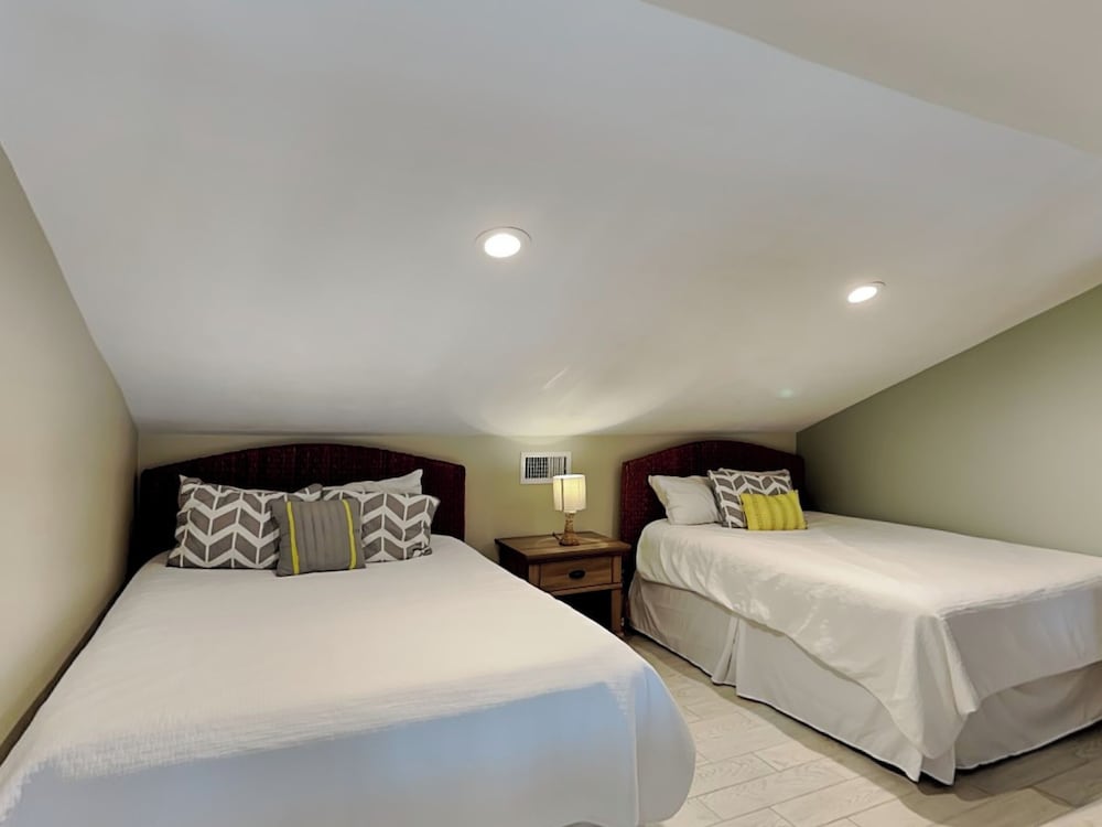 Palms North #7B by Southern Vacation Rentals