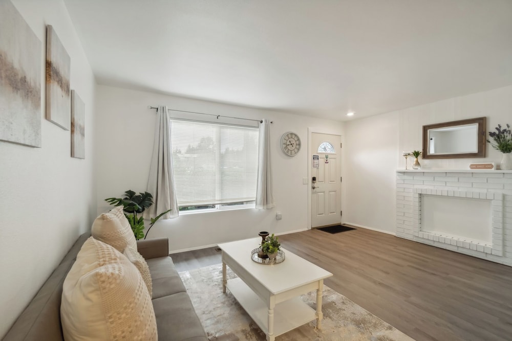 Central Bellevue Retreat