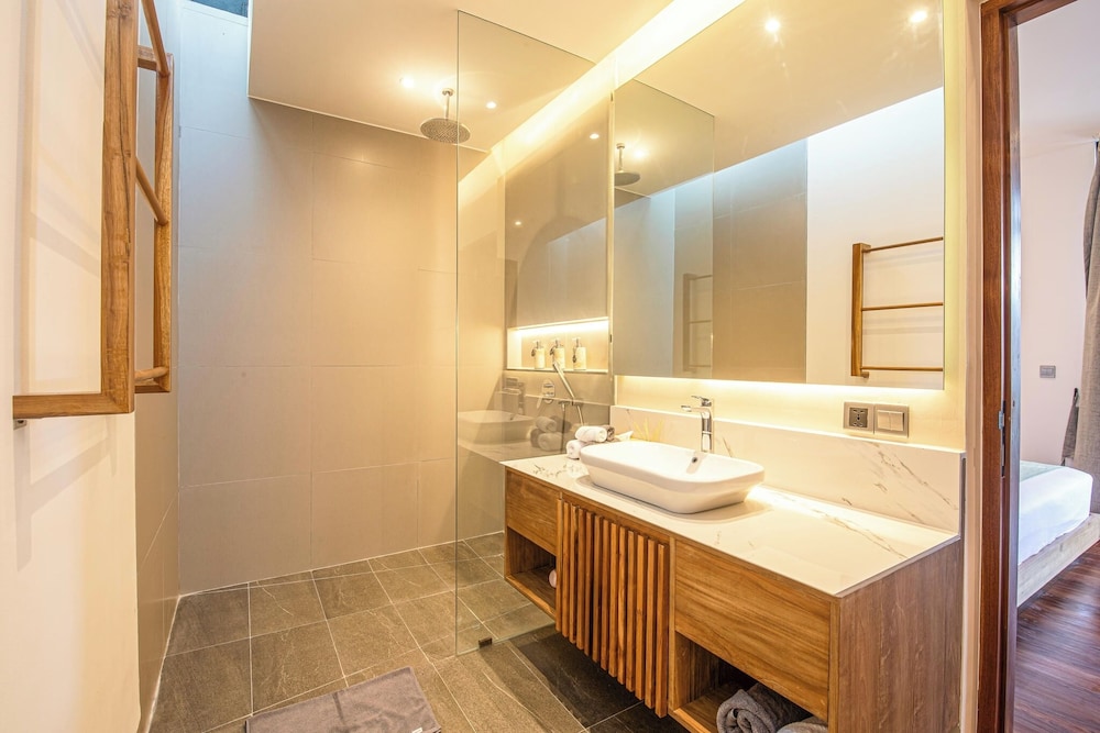 Stunning 6BR Canggu Villa 400m From the Beach