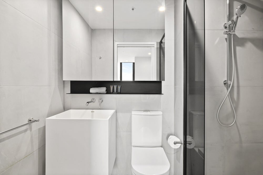 South Yarra Stay With Balcony Views