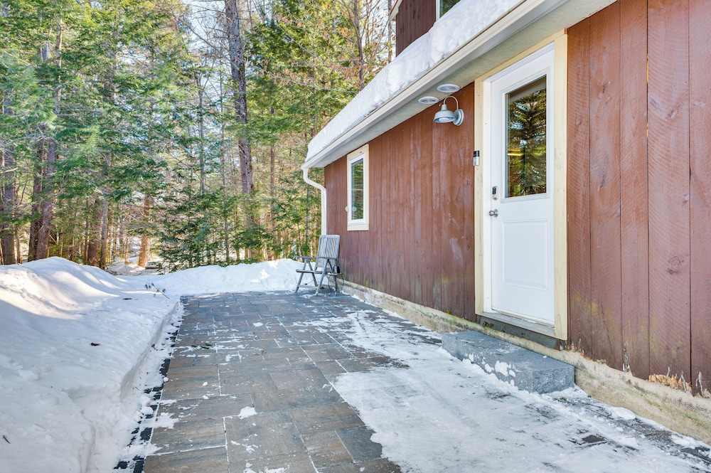 Hiking & Snowmobile Trails On-site: Alton Retreat!