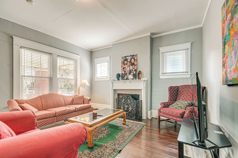 Family Retreat w/ Yard < 1 Mi to Dtwn Durham!