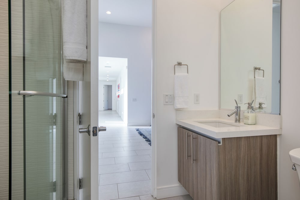 The Polo Villas by AvantStay – Modern Oasis Near Empire Polo Club