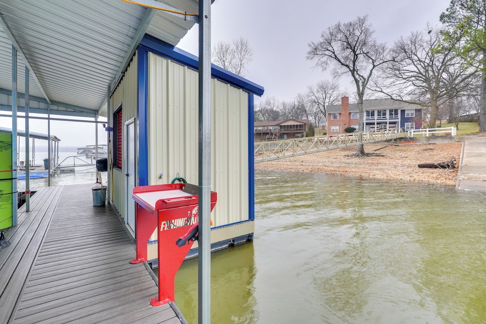 Lakefront Home w/ Private Dock in Grove