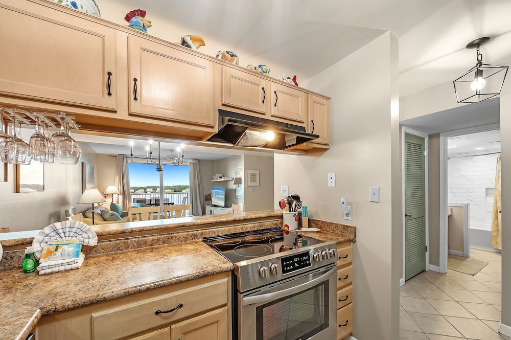 Compass Point 508