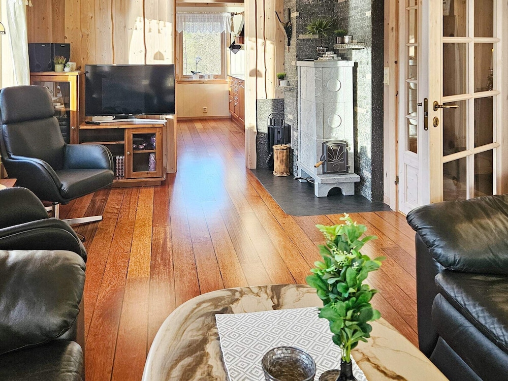6 Person Holiday Home in Bygstad