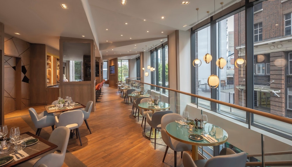 Salford Vacations - Maldron Hotel Manchester Cathedral Quarter - Property Image 7