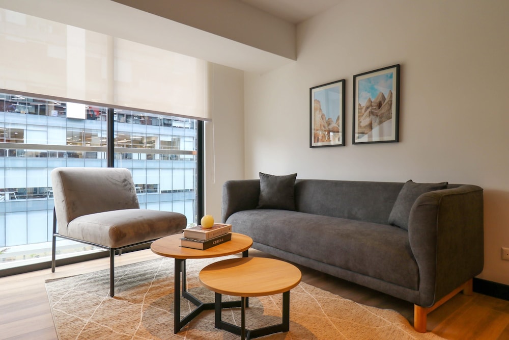 w Stunning 1BR w Perfect View in San Isidro