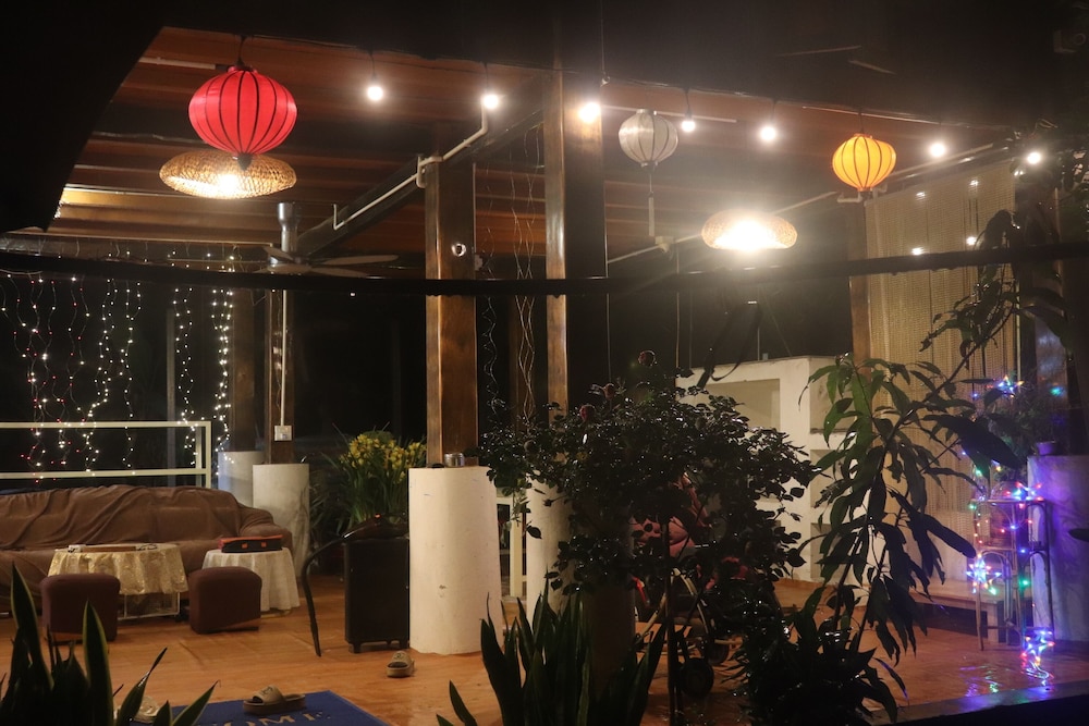 Atash Eco Village Homestay Van Hoi
