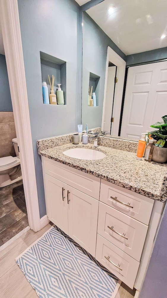 NEW Stunning Beachfront Condo at the Coral Beach