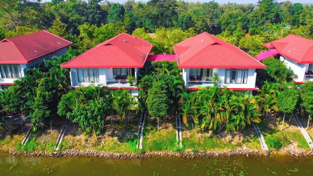 NOUNE RESORT