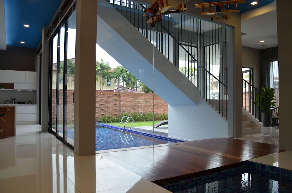Atlantis Pool Villa Ipoh