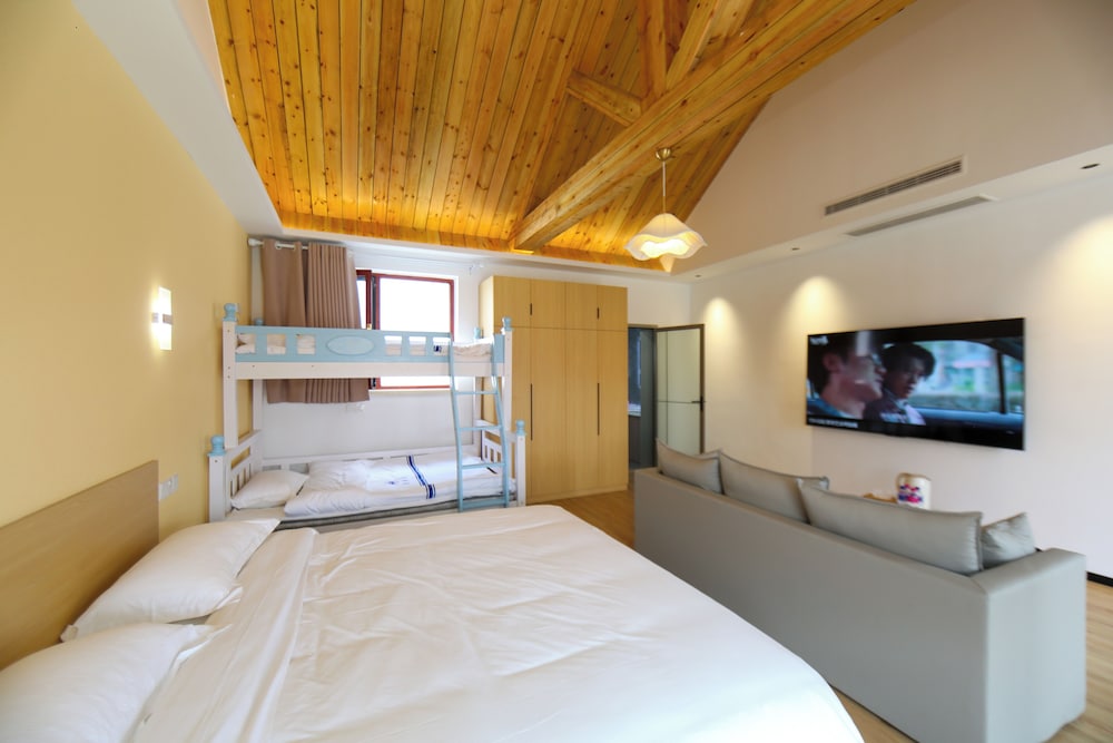 JOYSEA HUT